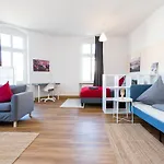 Fullhouse - Halle - K46 - Nespresso - 2 Queensize Beds - Smarttv 公寓 *