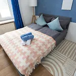 Fullhouse - Halle - K46 - Nespresso - 2 Queensize Beds - Smarttv 公寓