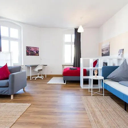 Fullhouse - Halle - K46 - Nespresso - 2 Queensize Beds - Smarttv Lejlighed *
