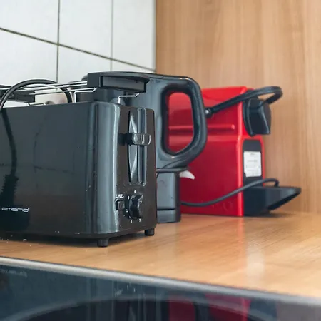Fullhouse - Halle - K46 - Nespresso - 2 Queensize Beds - Smarttv 公寓
