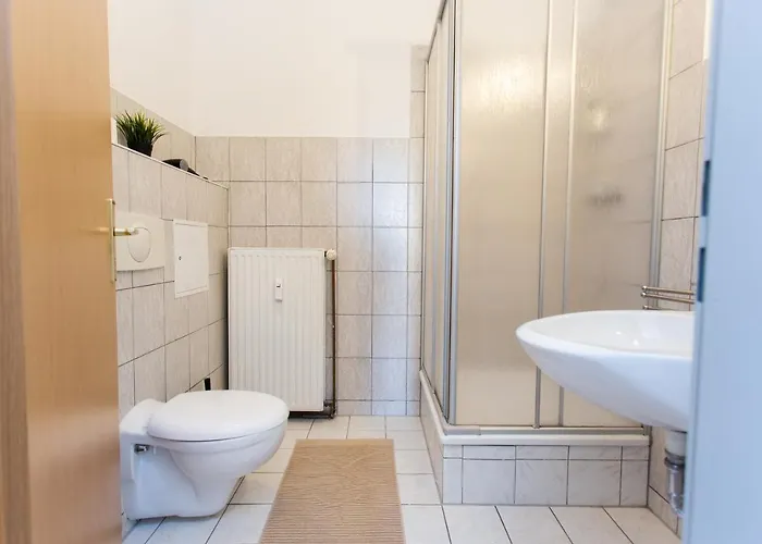 Fullhouse - Halle - K46 - Nespresso - 2 Queensize Beds - Smarttv Lägenhet *